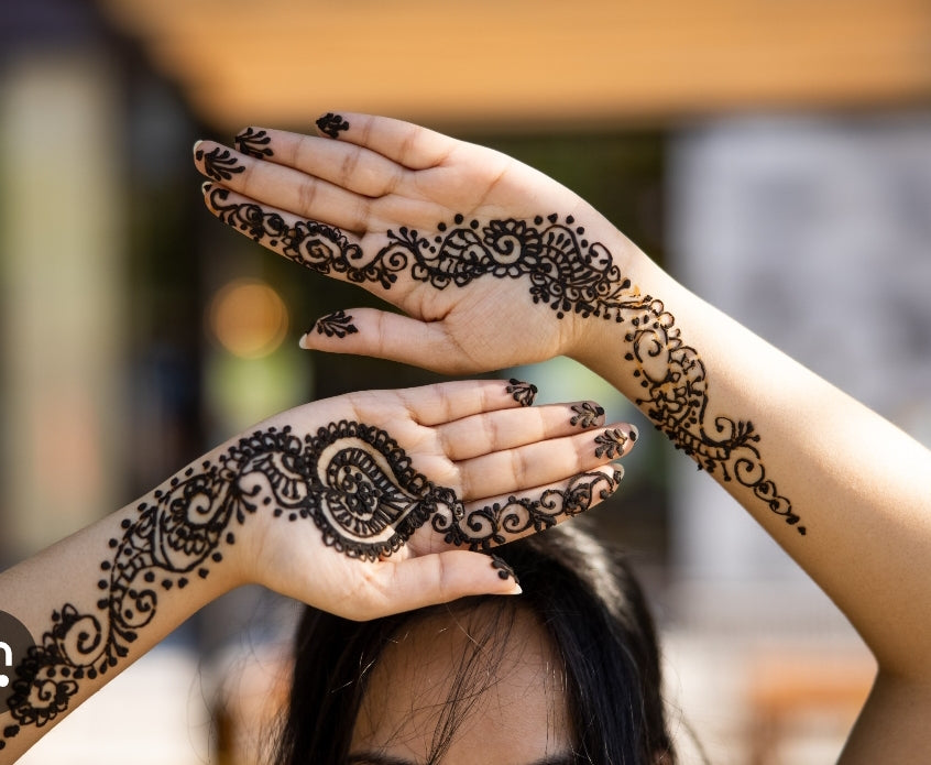 Henna body art paste